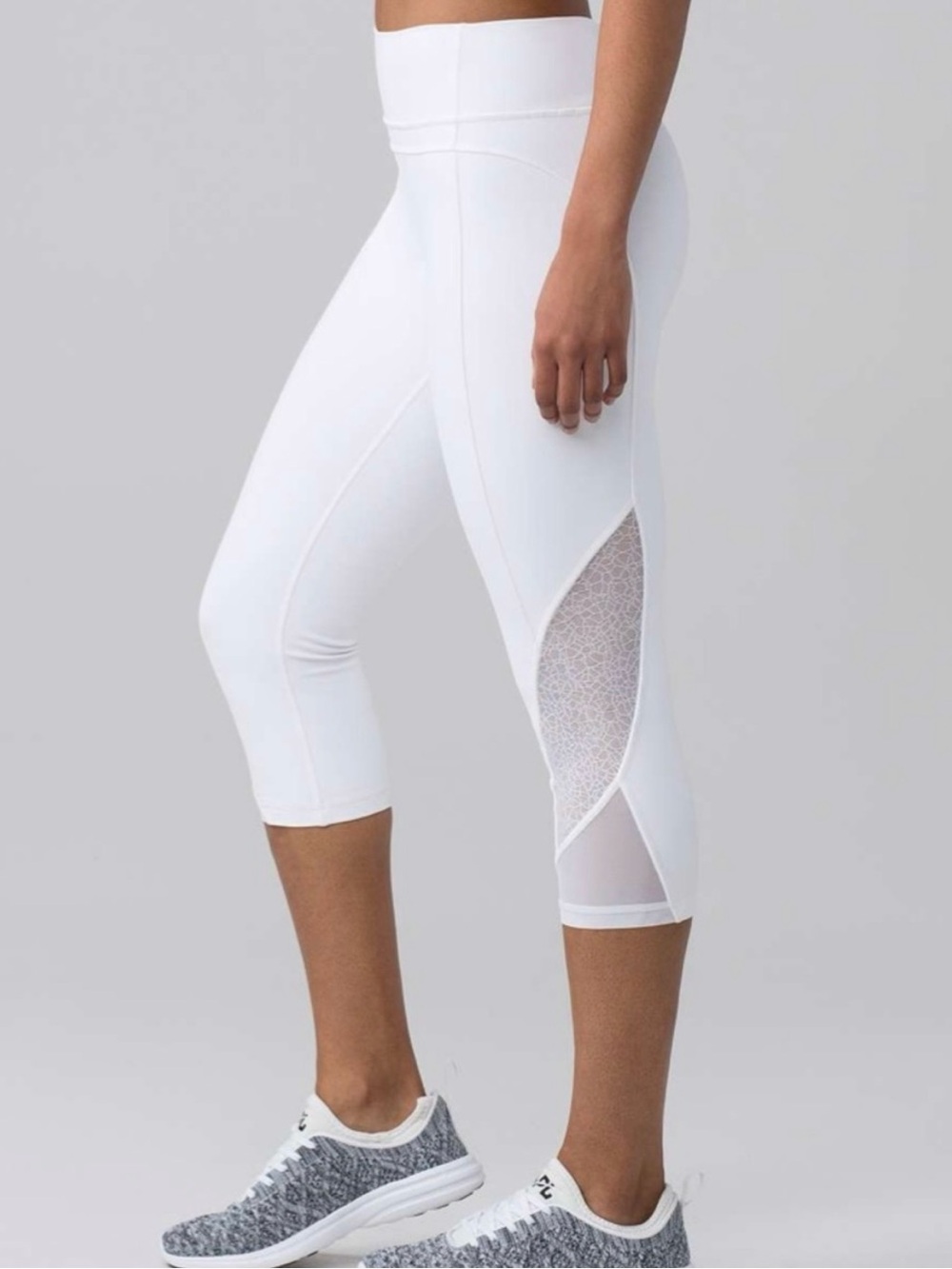 Lululemon Leggings White Crop Twist & Train
